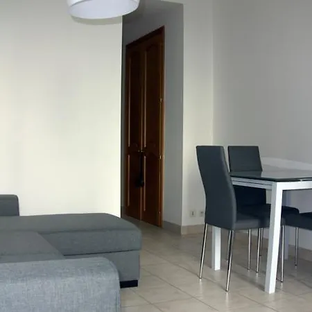 Center 2 Apartman